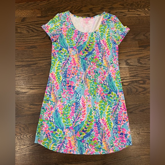 Lilly Pulitzer UPF 50+ Tammy Dress in RARE Catch A Wave Print Size Small - Picture 1 of 3